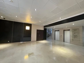 Flex in Meudon for lease Interior Photo- Image 1 of 4