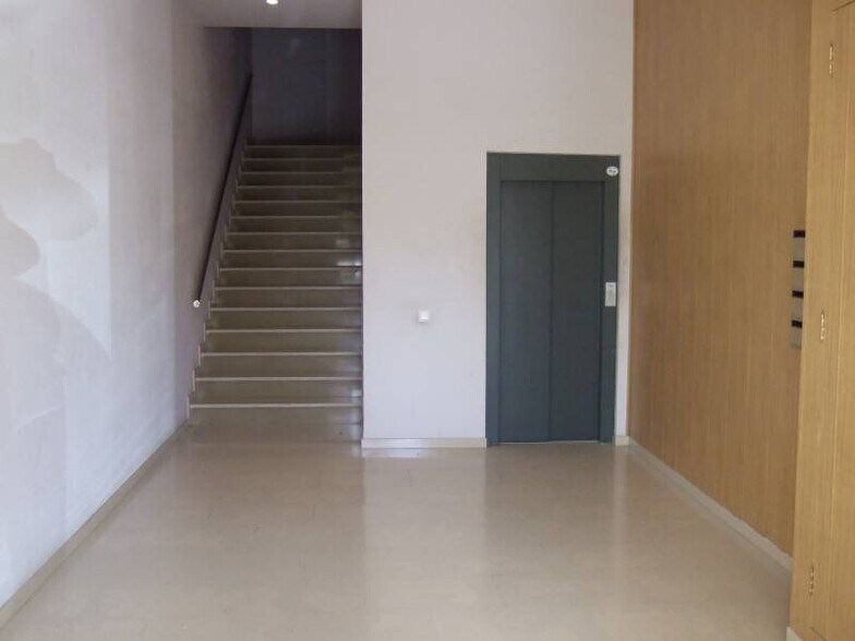 Office in Valencia de Don Juan for lease - Building Photo - Image 3 of 4