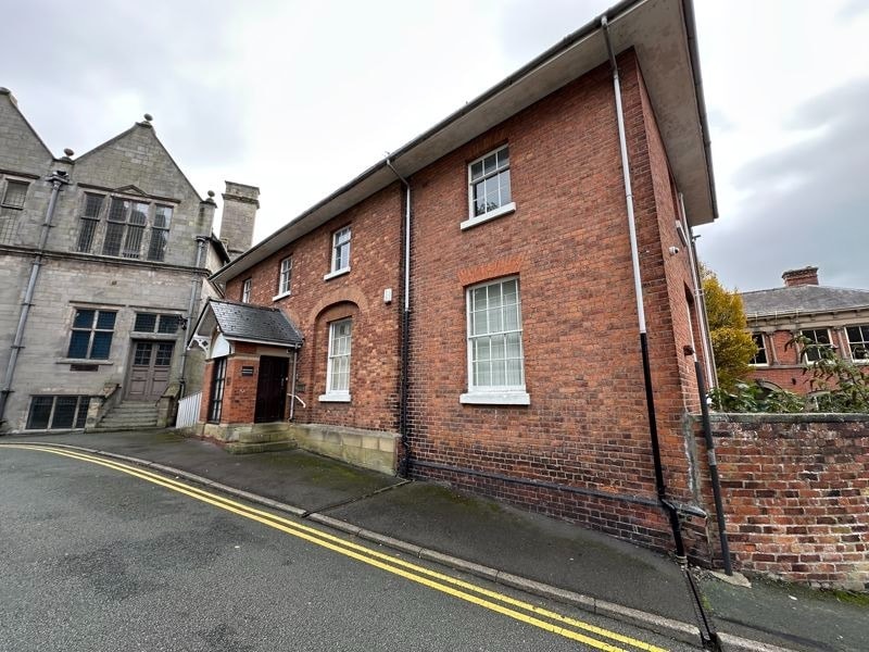 Castle View, Oswestry for lease Primary Photo- Image 1 of 8