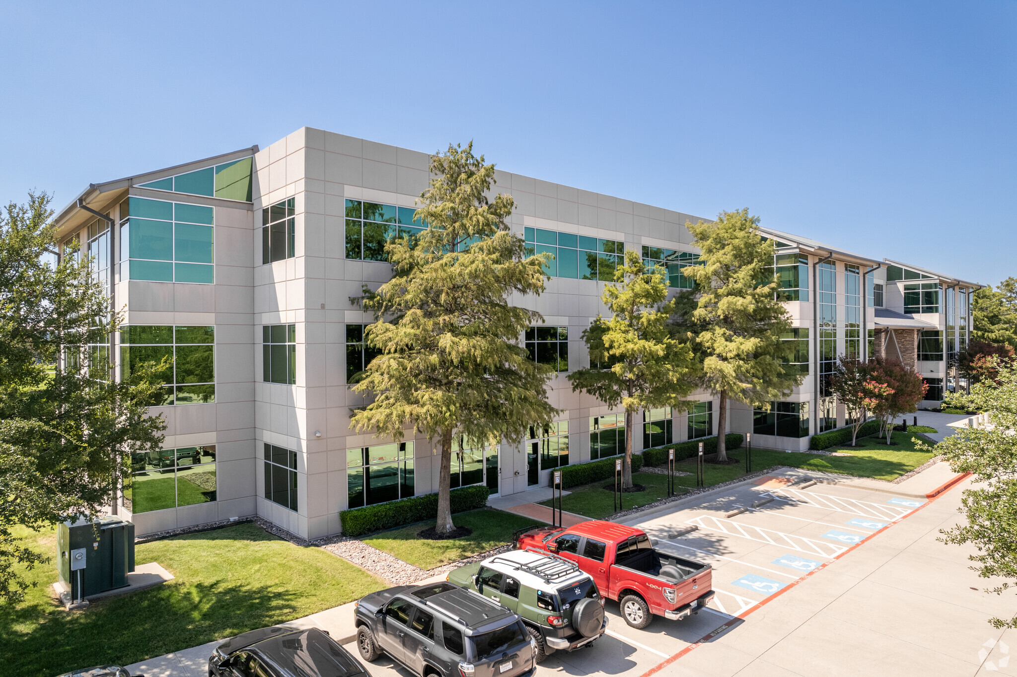 2850 Lake Vista Dr, Lewisville, TX for lease Building Photo- Image 1 of 22