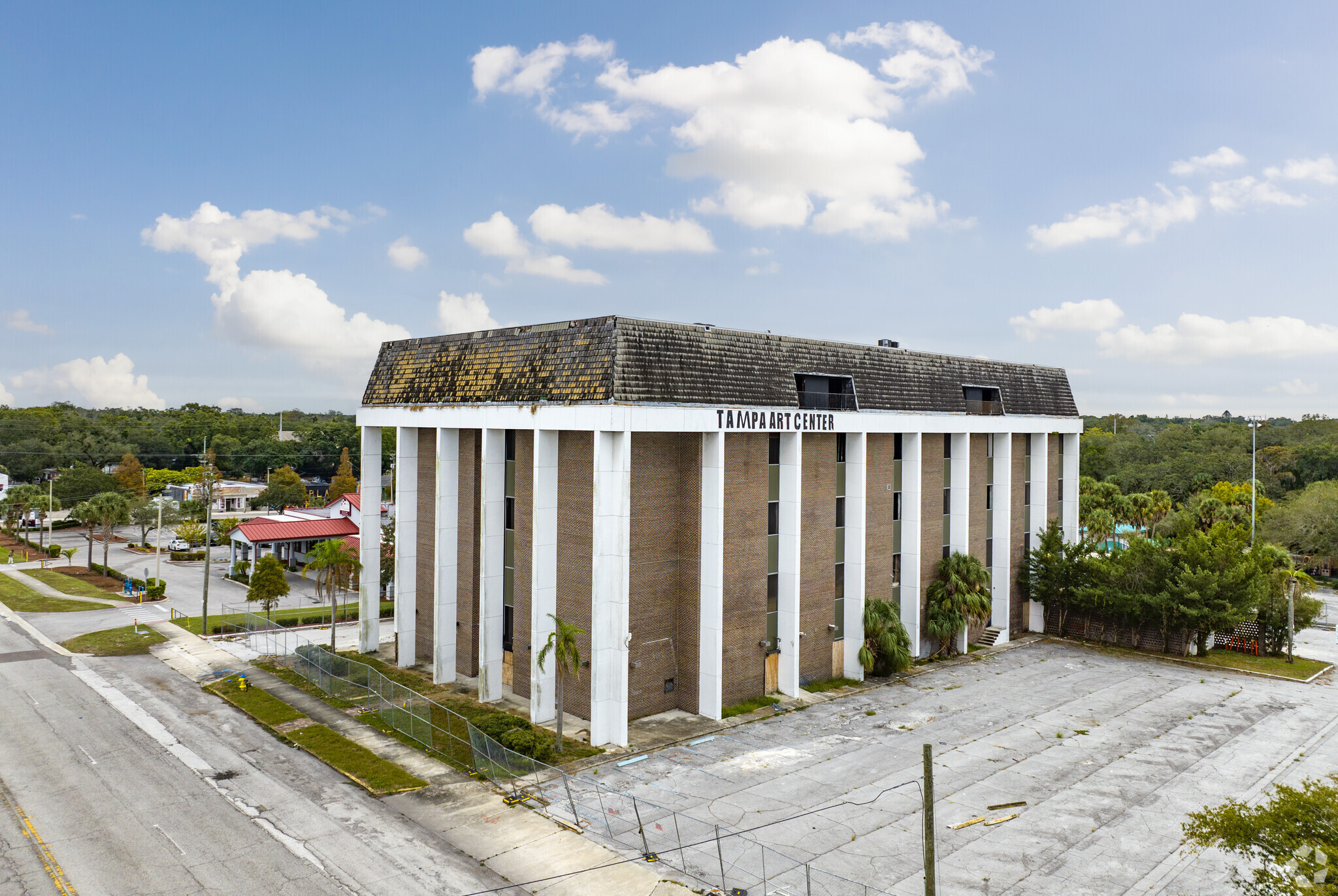 715 E Bird St, Tampa, FL for sale Primary Photo- Image 1 of 28