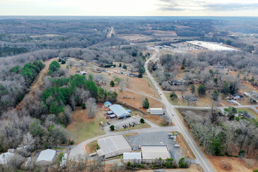 919-921 Anderson Dr, Liberty, SC for lease - Building Photo - Image 3 of 14