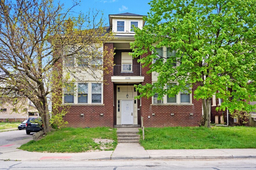 1038 Lockbourne Rd, Columbus, OH 43206