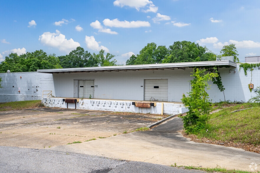 2021 14th Ave, Meridian, MS for sale - Building Photo - Image 1 of 7
