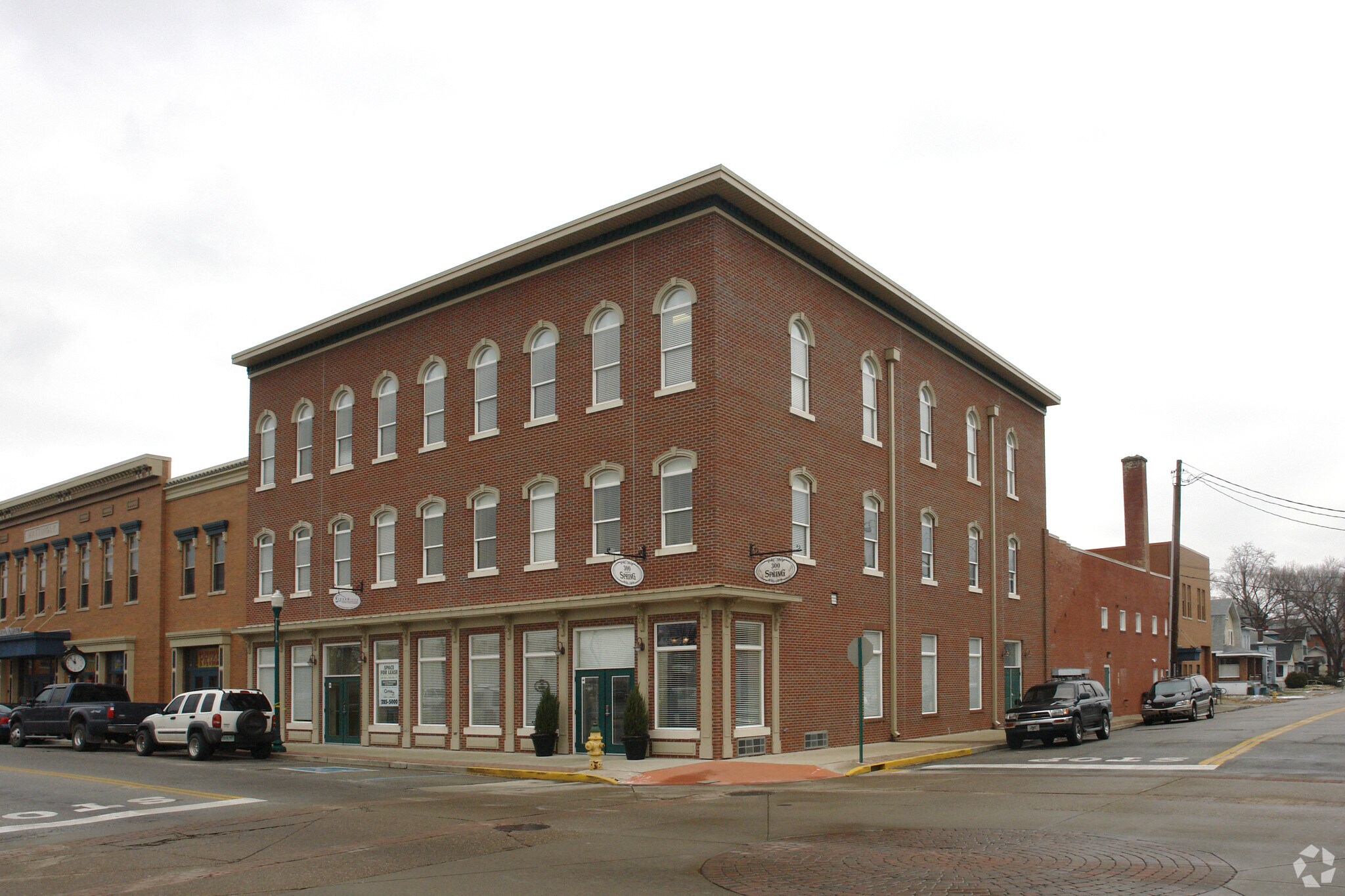 300 Spring St, Jeffersonville, IN for sale Primary Photo- Image 1 of 1