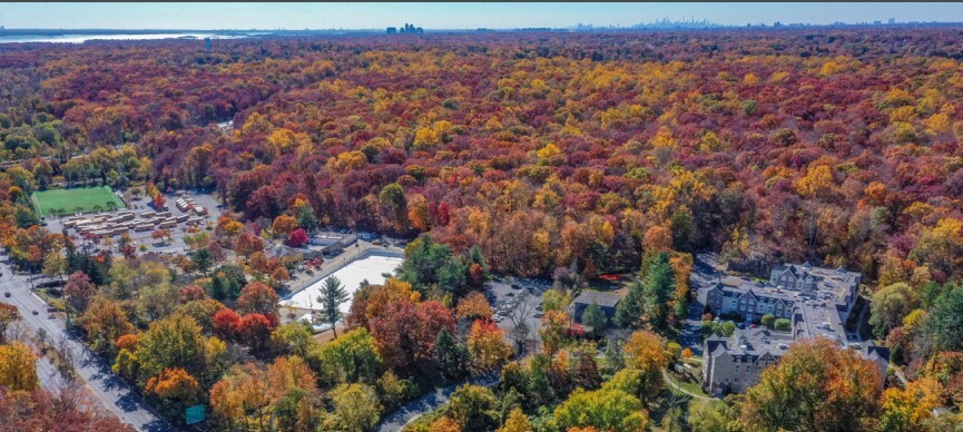 7 Saxon Woods Rd, White Plains, NY for sale - Primary Photo - Image 1 of 1