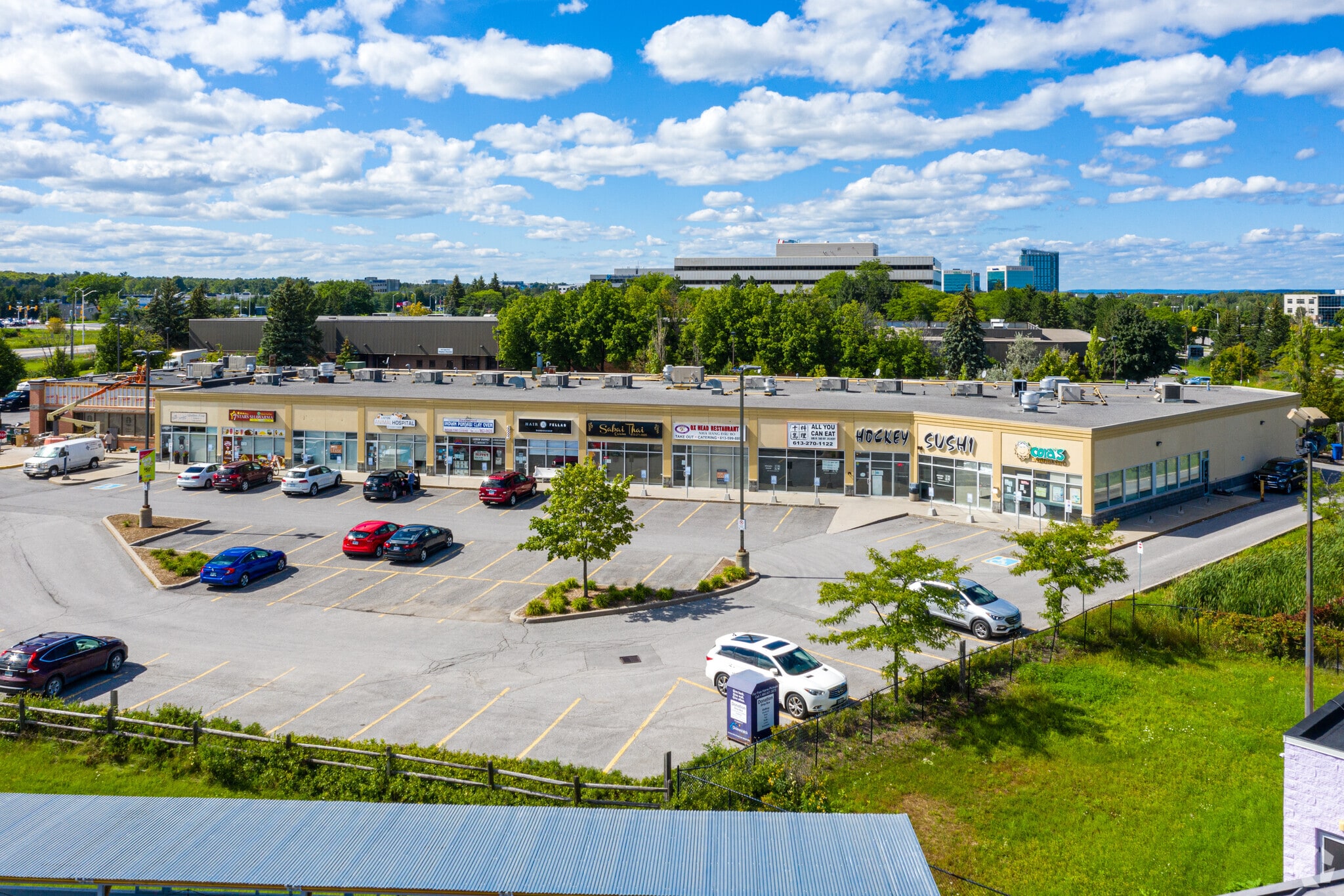 4055-4065 Carling Ave, Ottawa, ON for lease Primary Photo- Image 1 of 3