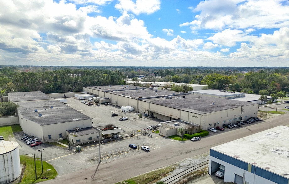 5344 Overmyer Dr, Jacksonville, FL for lease - Building Photo - Image 1 of 5