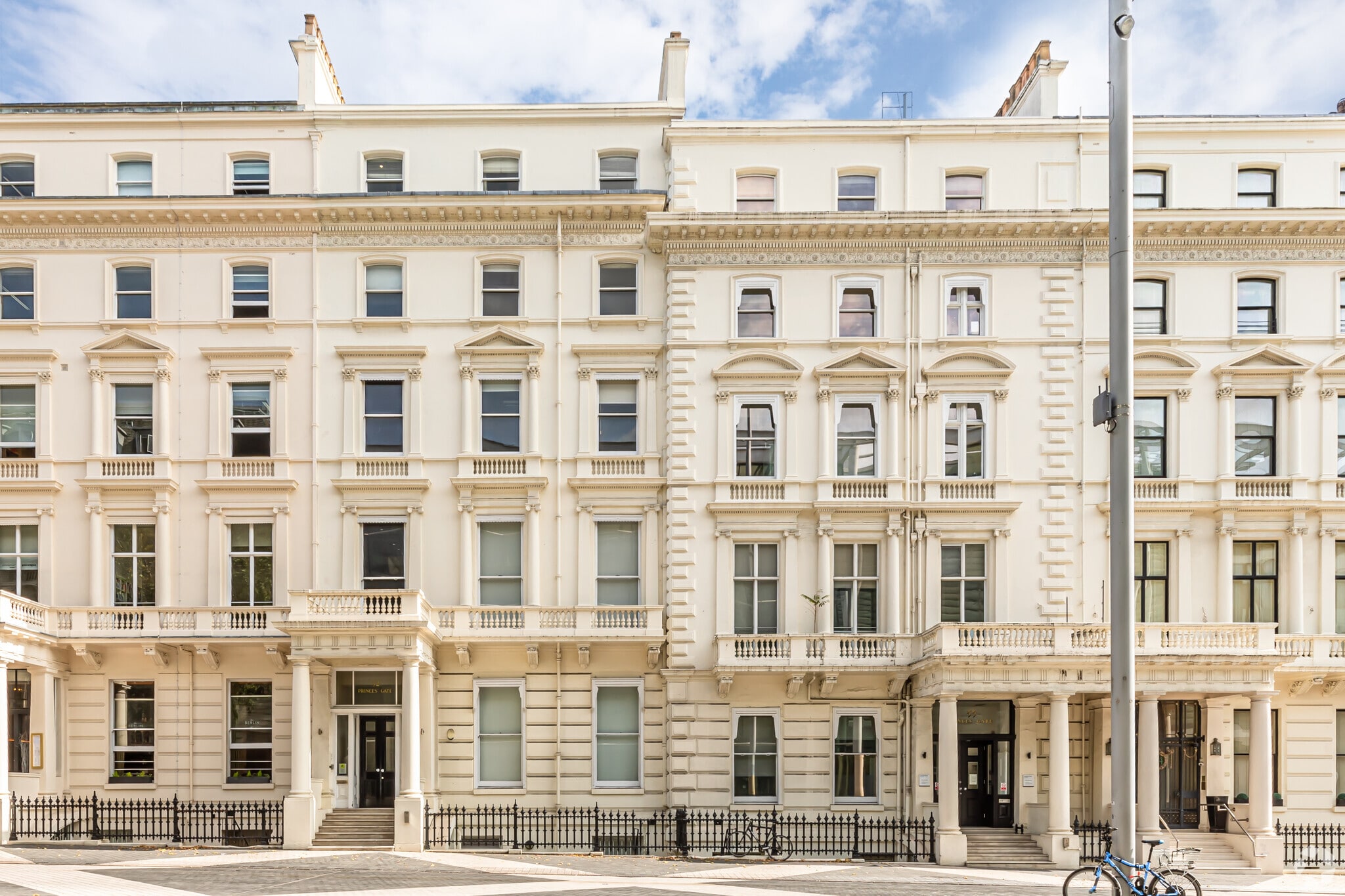 52 Princes Gate, London for sale Primary Photo- Image 1 of 1