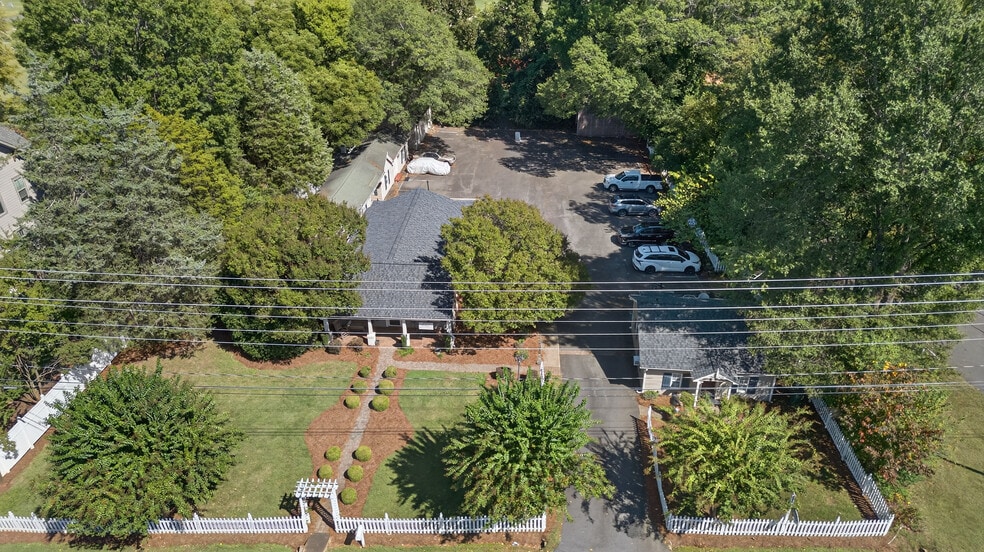 19428 Zion Ave, Cornelius, NC for sale - Building Photo - Image 3 of 32