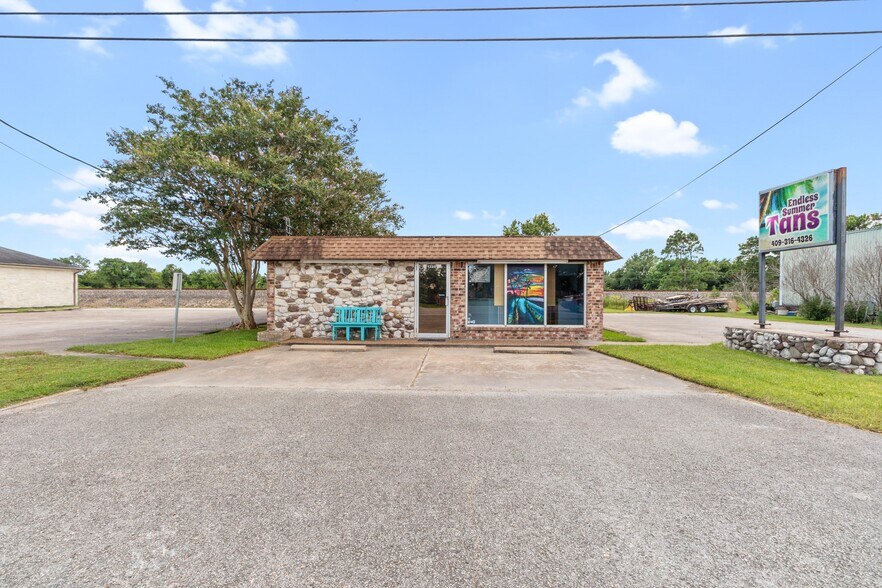 13201 Highway 6, Santa Fe, TX 77510