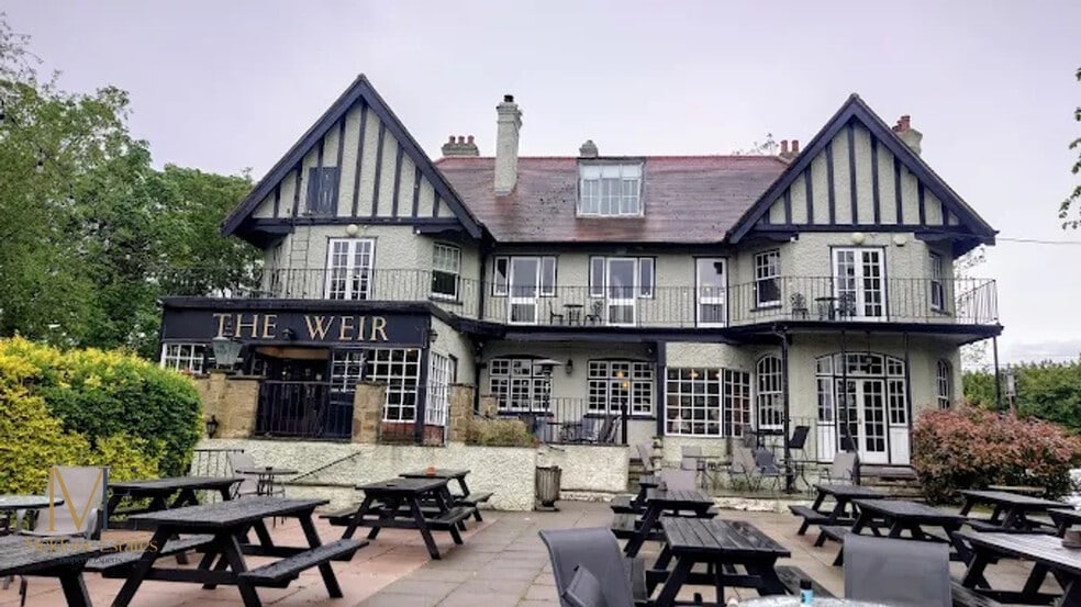 Waterside Dr, Walton On Thames for lease - Building Photo - Image 2 of 22