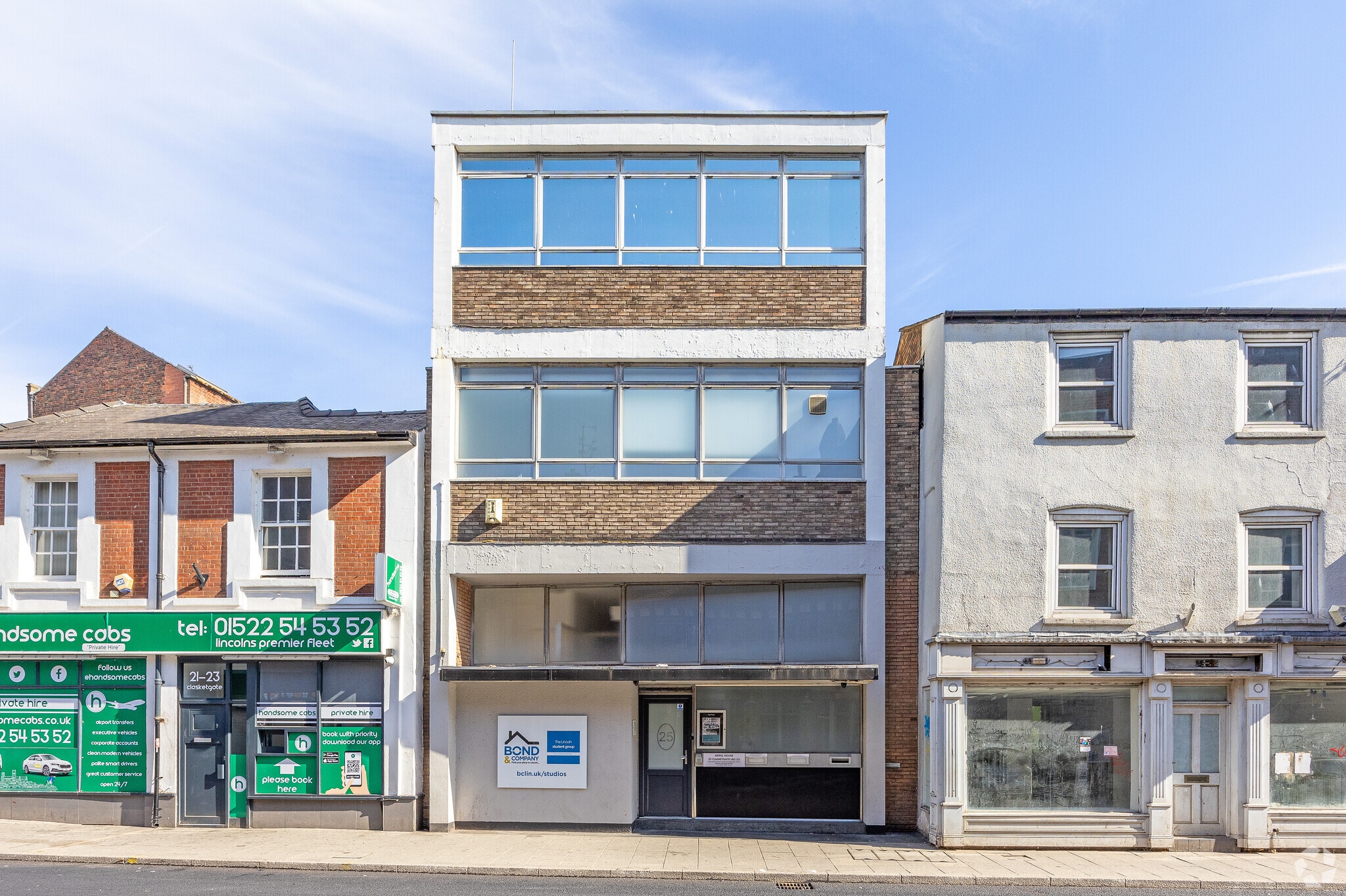25 Clasketgate, Lincoln for sale Building Photo- Image 1 of 1