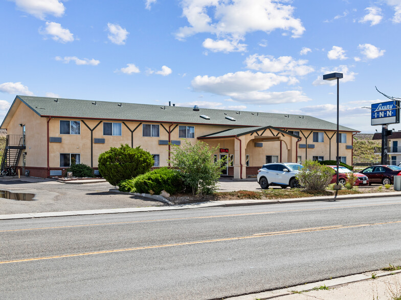 1805 Westland Rd, Cheyenne, WY for sale - Primary Photo - Image 1 of 24