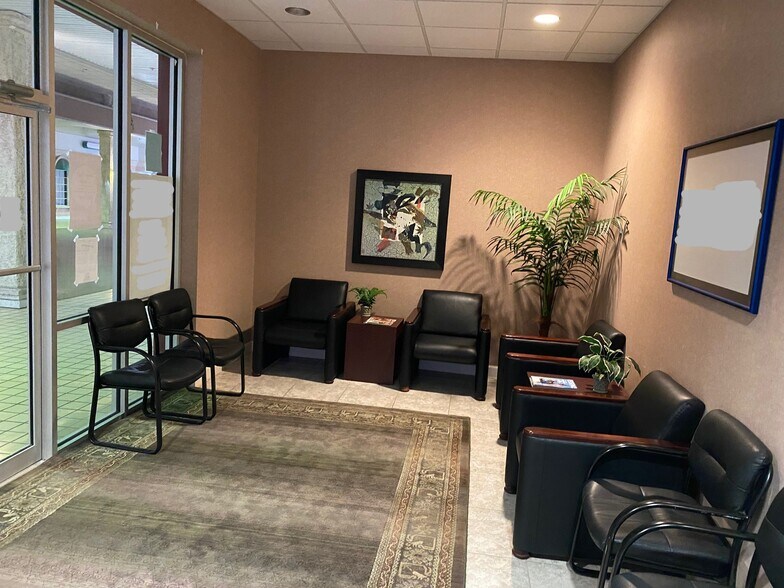 1374 S Babcock St, Melbourne, FL for lease - Interior Photo - Image 2 of 8