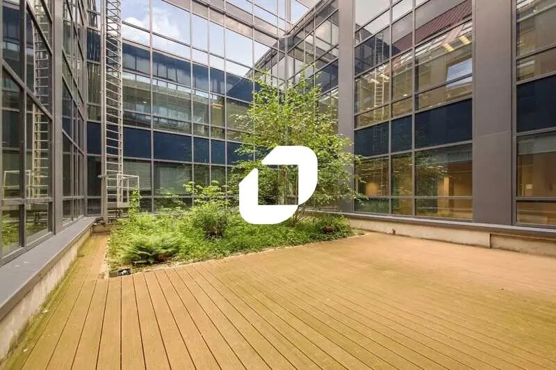 Office in Aubervilliers for lease - Building Photo - Image 1 of 15
