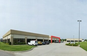 5177 Rosebud Ln, Newburgh, IN for lease Building Photo- Image 1 of 2