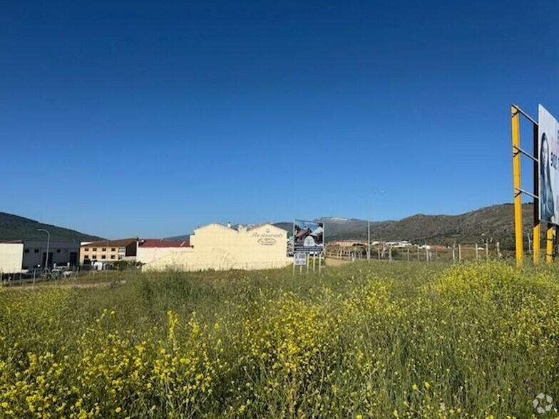 Avenida Francisco Mateos Rodríguez, 52, El Barco de Ávila, Ávila for sale - Building Photo - Image 3 of 6