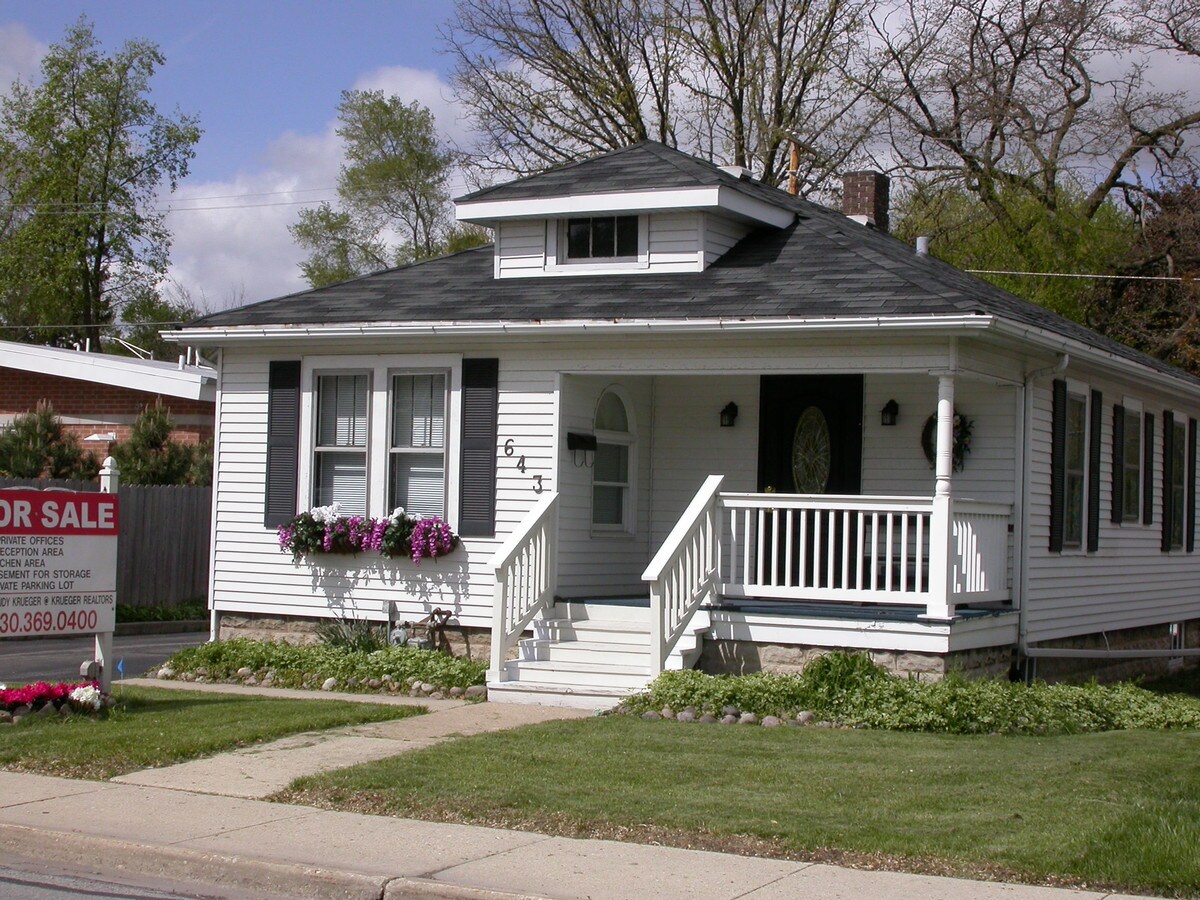 643 S Washington St, Naperville, IL 60540 Property Record