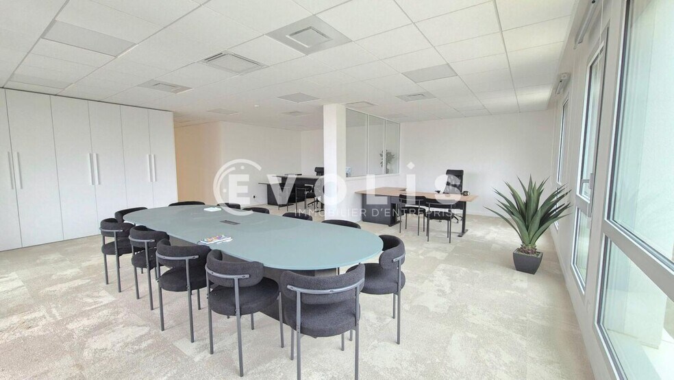 Office in Serris for sale - Interior Photo - Image 2 of 22