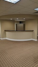 533 W North Ave, Elmhurst, IL for lease Interior Photo- Image 2 of 3