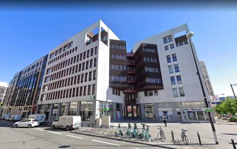 6 Avenue Gustave Eiffel, Montigny-le-Bretonneux for lease Building Photo- Image 1 of 2