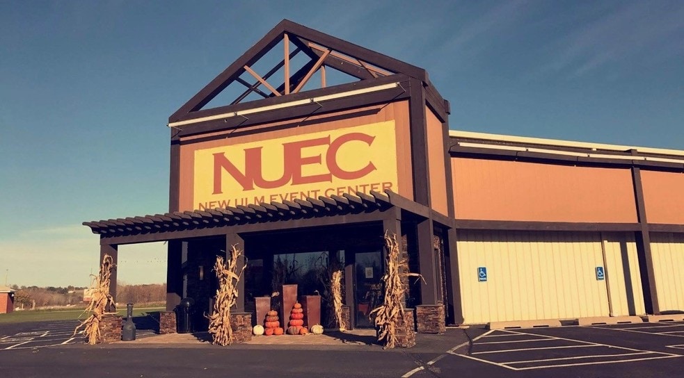 301 20th St S, New Ulm, MN for sale - Primary Photo - Image 1 of 1