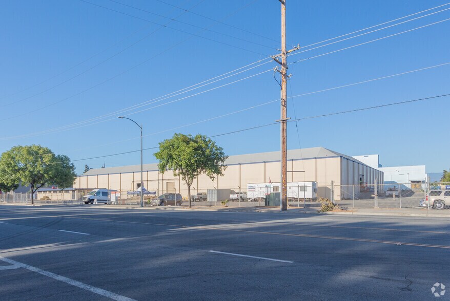 615 N King Rd, San Jose, CA for lease - Primary Photo - Image 2 of 5