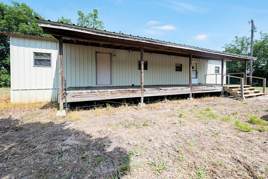 610 County Road 2155, Klondike, TX for sale - Building Photo - Image 2 of 11