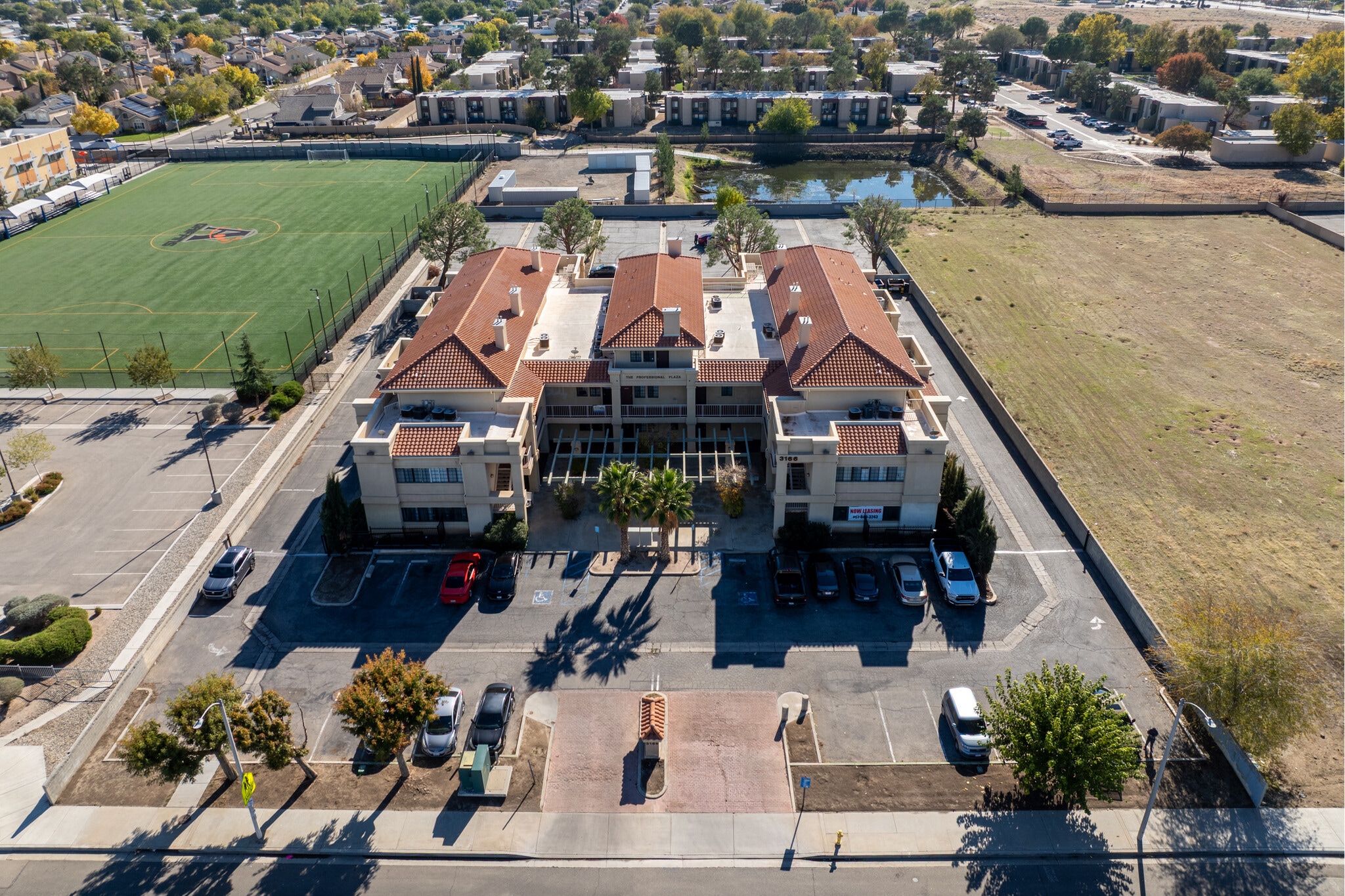 3166 E Palmdale Blvd, Palmdale, CA for sale Building Photo- Image 1 of 32