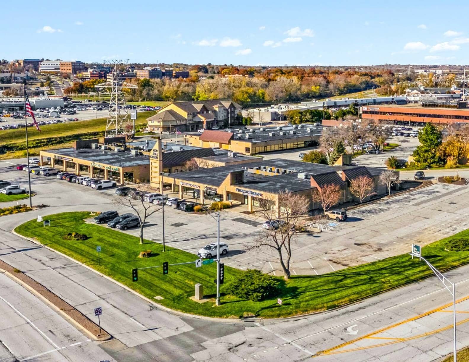 622 N 108th Ct, Omaha, NE for lease Building Photo- Image 1 of 11