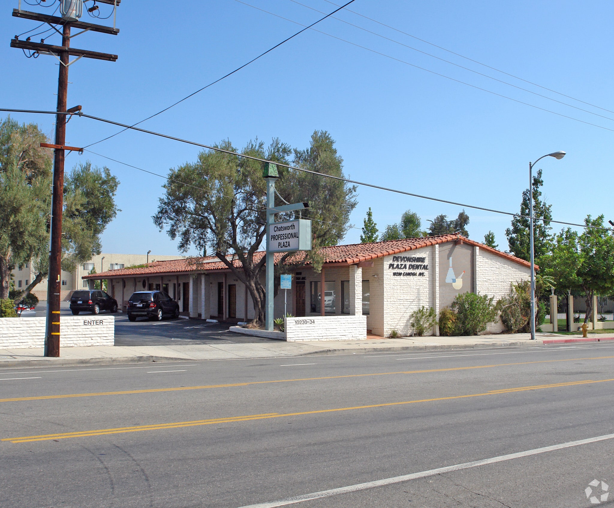 10230-10234 Canoga Ave, Chatsworth, CA for lease Primary Photo- Image 1 of 4