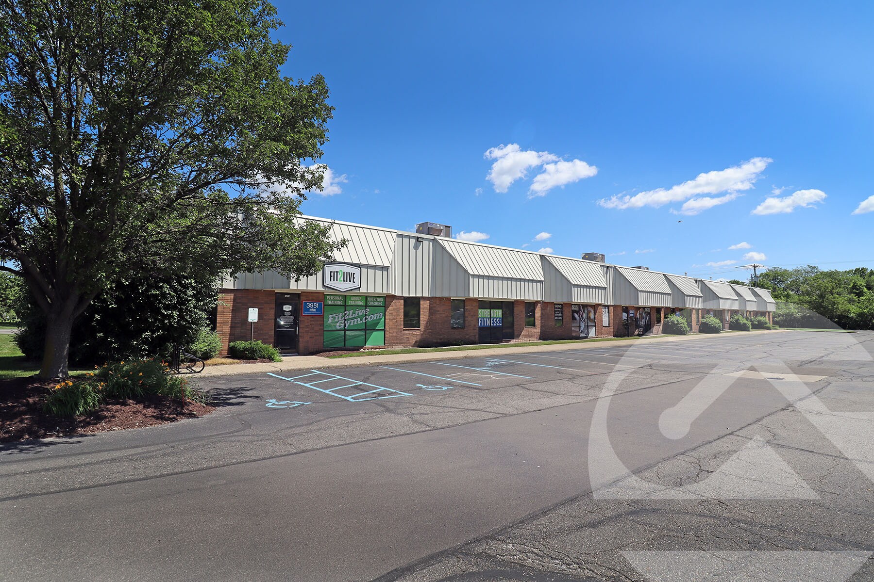 3951-3985 Varsity Dr, Ann Arbor, MI for lease Building Photo- Image 1 of 2