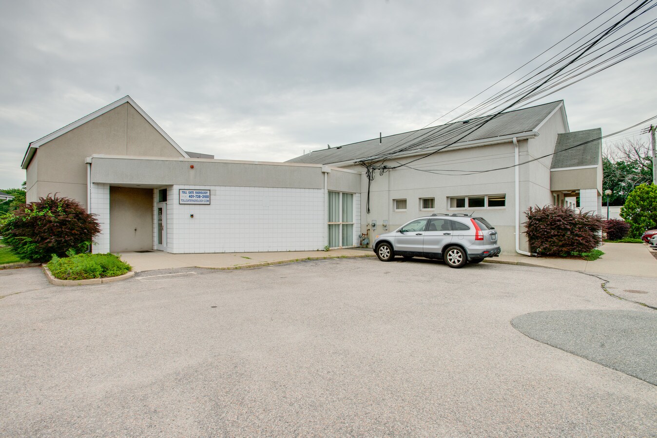 1050 Warwick Ave, Warwick, RI 02888