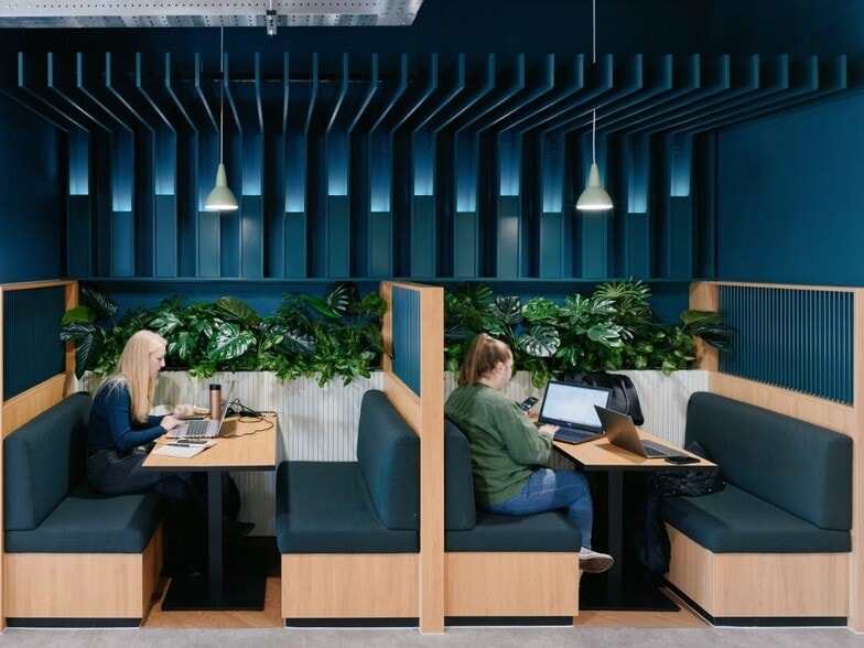 Stamford New Rd, Altrincham for lease - Building Photo - Image 2 of 12