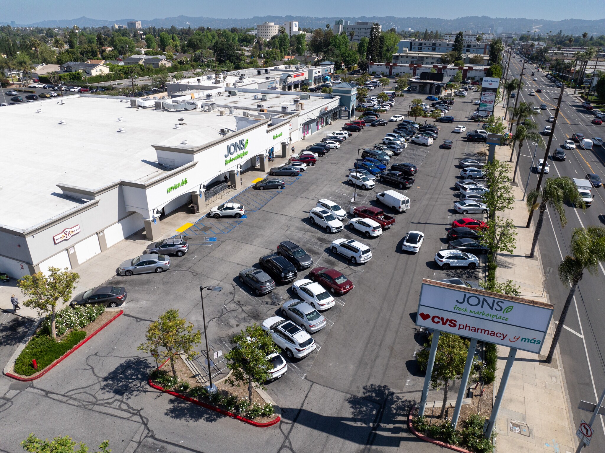 70607076 Sepulveda Blvd, Van Nuys, CA 91405 Sherman Sepulveda