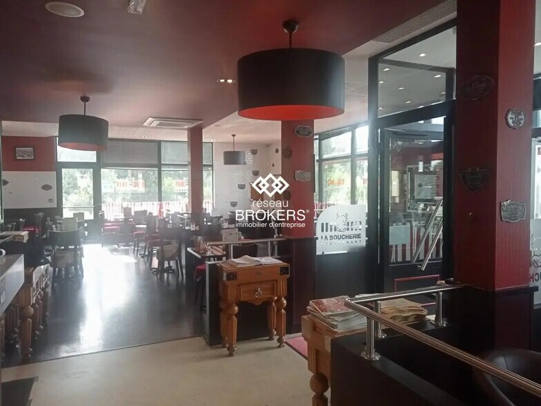 Retail in Ibos for sale - Interior Photo - Image 1 of 6