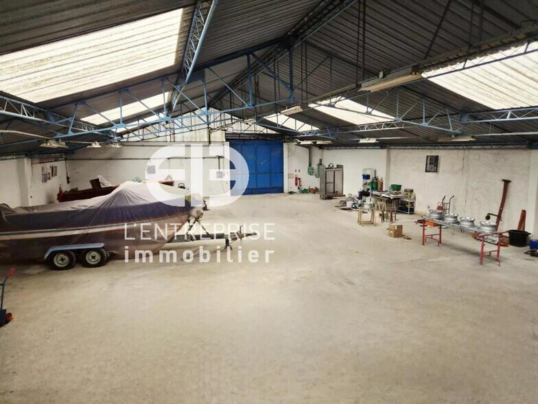 Industrial in Nice for lease - Interior Photo - Image 3 of 8