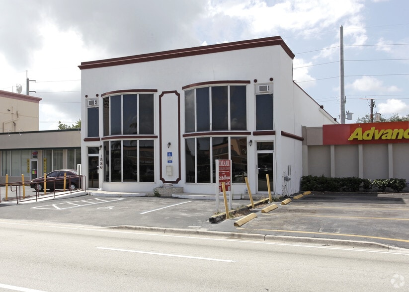 1586 E Commercial Blvd, Fort Lauderdale, FL for sale - Building Photo - Image 3 of 11