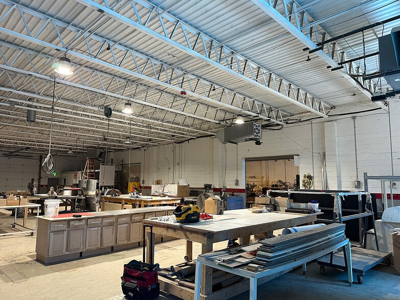 3551-3561 E Fulton St, Columbus, OH for lease - Building Photo - Image 3 of 16