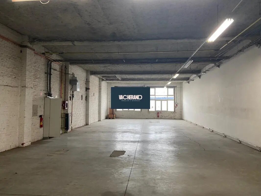 Industrial in Tourcoing for sale Interior Photo- Image 1 of 6