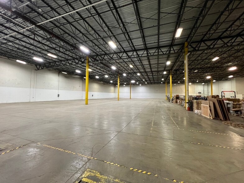 425 Cayuga Rd, Cheektowaga, NY for sale - Interior Photo - Image 1 of 1