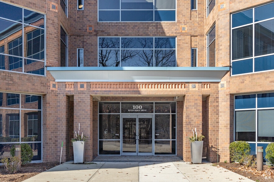 100 River Ridge Dr, Norwood, MA for lease - Building Photo - Image 3 of 3