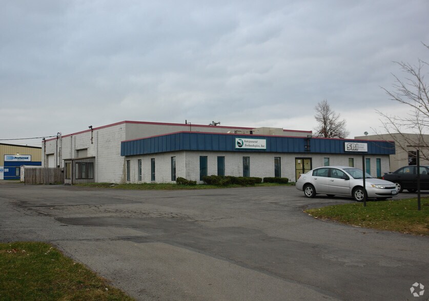 70 Pearce Ave, Tonawanda, NY for sale - Primary Photo - Image 1 of 1