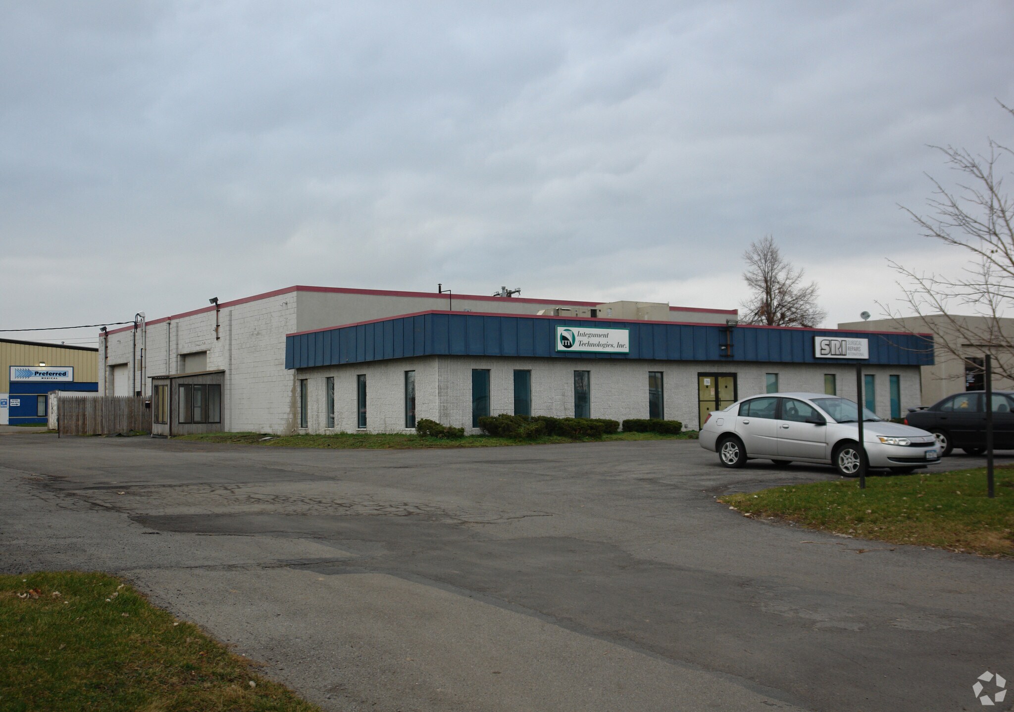 70 Pearce Ave, Tonawanda, NY for sale Primary Photo- Image 1 of 1