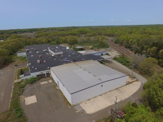 More details for 140 Knollwood Dr, Clinton, CT - Industrial for Lease