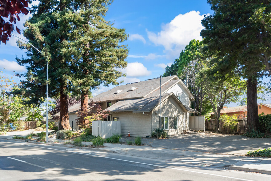 451 N Shoreline Blvd, Mountain View, CA for sale - Building Photo - Image 1 of 26