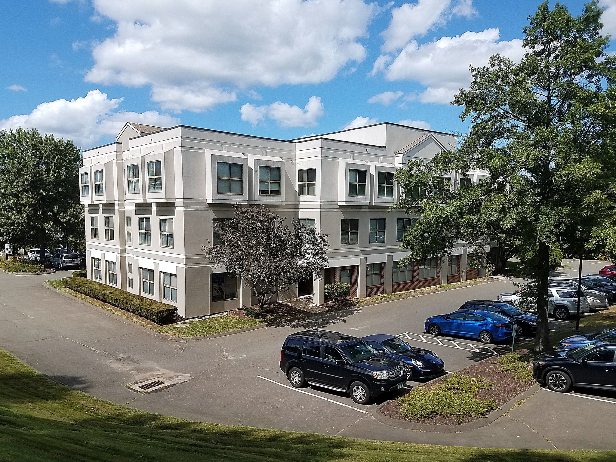 2 Pomperaug Office Park, Southbury, CT for sale Building Photo- Image 1 of 1