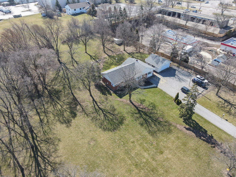 22W421 ARMY TRAIL RD, Addison, IL for sale - Building Photo - Image 2 of 26