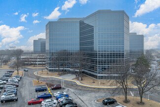 More details for 4 Westbrook Corporate Ctr, Westchester, IL - Office for Lease